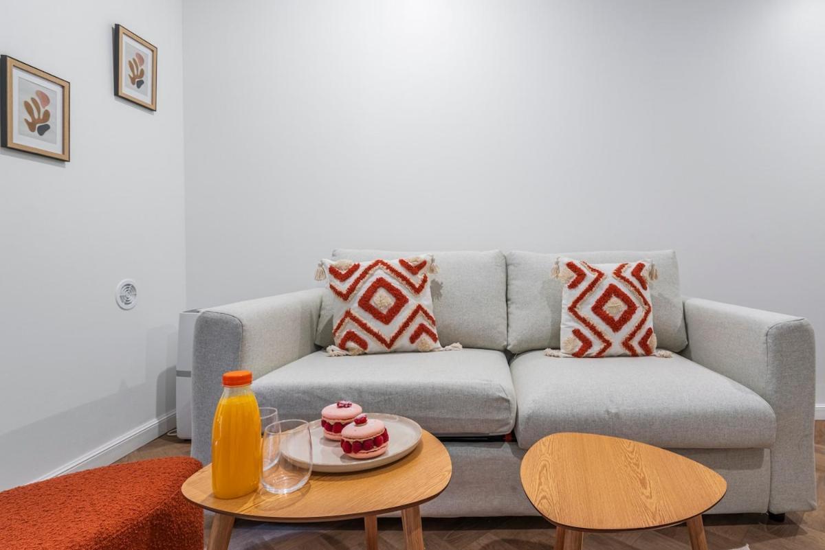 With Terrace #sacrecoeur#montmartre - V Apartment *