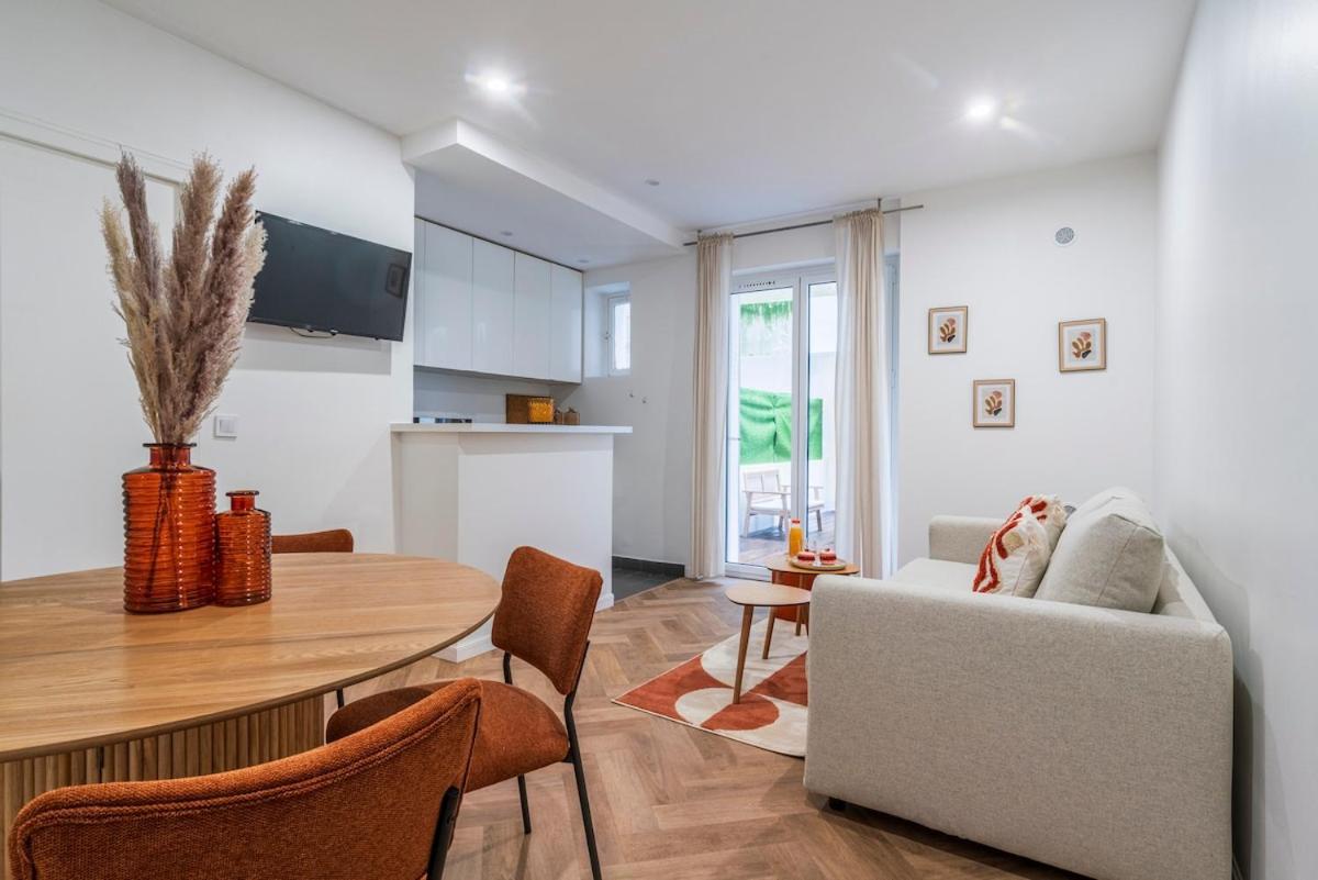 Apartment With Terrace #sacrecoeur#montmartre - V *